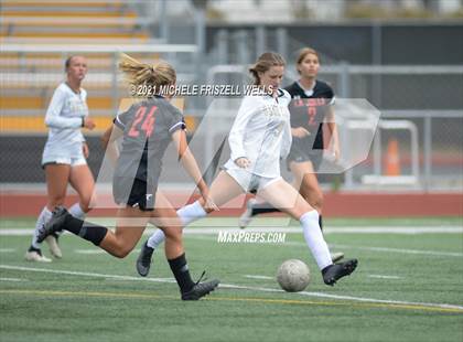 Thumbnail 2 in La Jolla vs Sage Creek (CIF SD Section Final) photogallery.