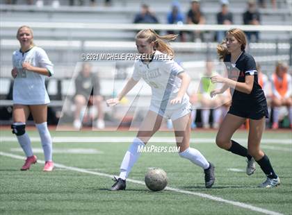 Thumbnail 2 in La Jolla vs Sage Creek (CIF SD Section Final) photogallery.