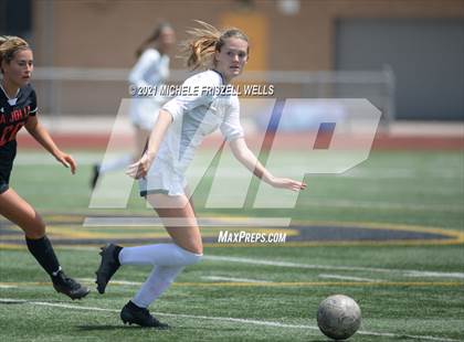 Thumbnail 3 in La Jolla vs Sage Creek (CIF SD Section Final) photogallery.