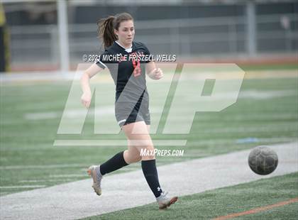 Thumbnail 2 in La Jolla vs Sage Creek (CIF SD Section Final) photogallery.