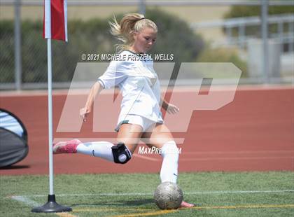 Thumbnail 1 in La Jolla vs Sage Creek (CIF SD Section Final) photogallery.