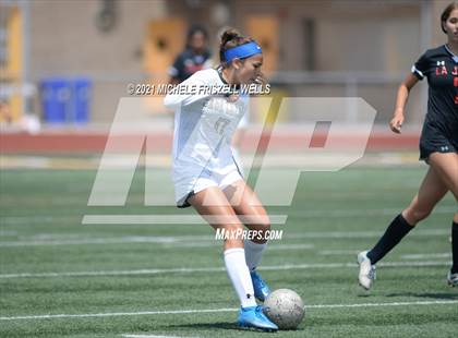 Thumbnail 1 in La Jolla vs Sage Creek (CIF SD Section Final) photogallery.