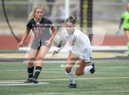 Thumbnail 3 in La Jolla vs Sage Creek (CIF SD Section Final) photogallery.