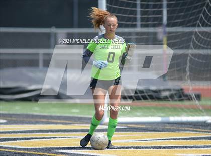 Thumbnail 3 in La Jolla vs Sage Creek (CIF SD Section Final) photogallery.