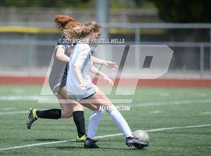 Thumbnail 3 in La Jolla vs Sage Creek (CIF SD Section Final) photogallery.