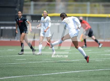 Thumbnail 1 in La Jolla vs Sage Creek (CIF SD Section Final) photogallery.