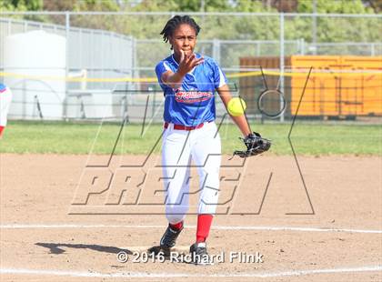 Thumbnail 1 in Highlands @ Rio Vista photogallery.