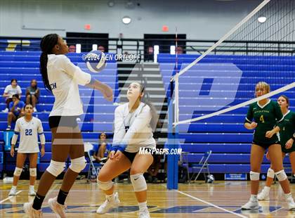 Thumbnail 1 in Wesleyan @ Chattahoochee photogallery.