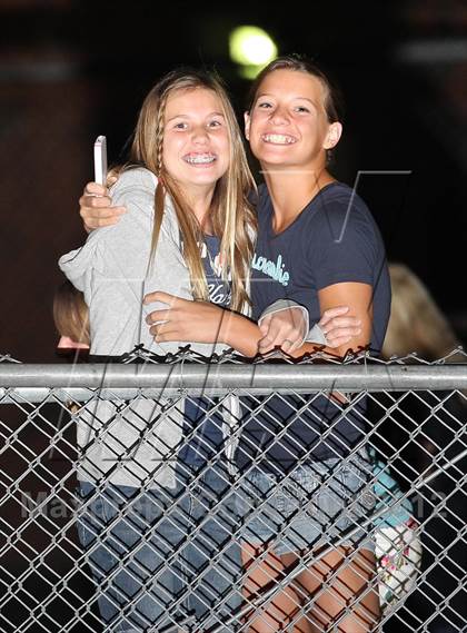 Thumbnail 2 in Santa Clarita Christian vs. Fairmont Prep photogallery.