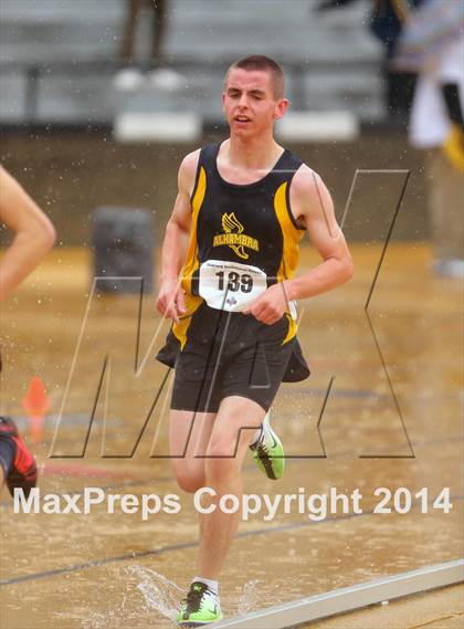 Thumbnail 1 in Oakland Relays Boys' 1600 Meter photogallery.