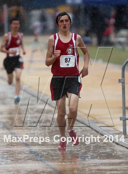 Thumbnail 2 in Oakland Relays Boys' 1600 Meter photogallery.