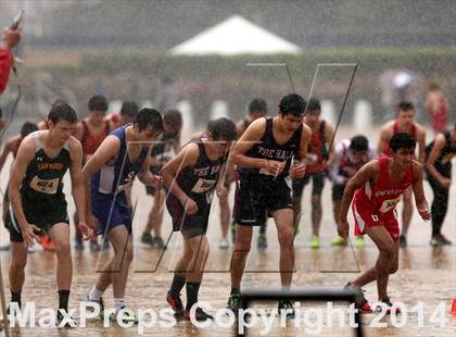 Thumbnail 1 in Oakland Relays Boys' 1600 Meter photogallery.