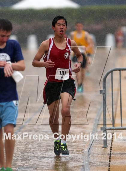 Thumbnail 1 in Oakland Relays Boys' 1600 Meter photogallery.