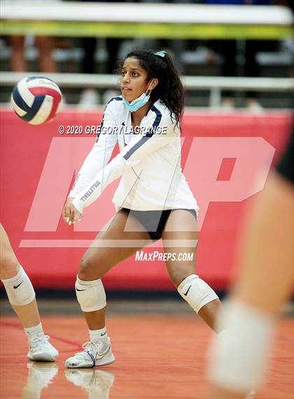 Thumbnail 3 in Grapevine vs Denton (UIL 5A Regional Playoff) photogallery.