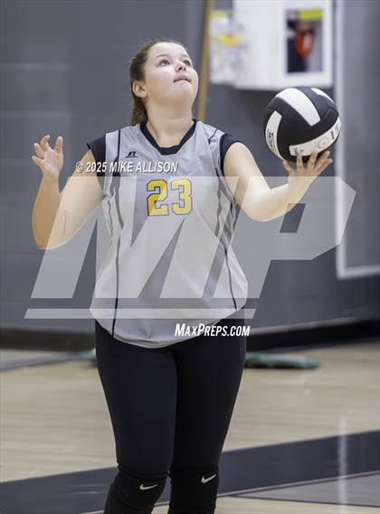 Thumbnail 1 in JV: Sequatchie County @ Hixson photogallery.