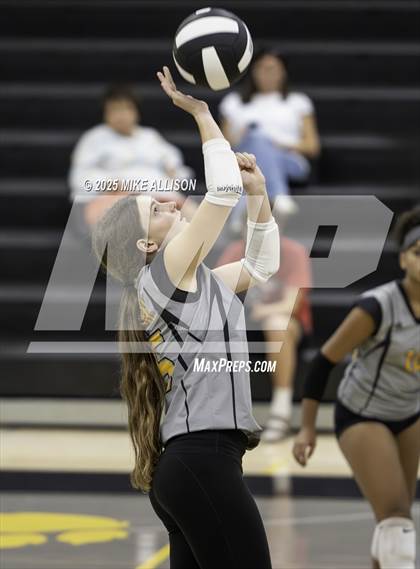 Thumbnail 1 in JV: Sequatchie County @ Hixson photogallery.