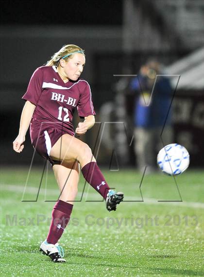Thumbnail 2 in Garden City vs. Burnt Hills-Ballston Lake (NYSPHSAA Class A Semifinal) photogallery.