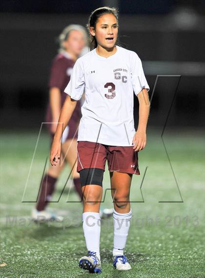 Thumbnail 1 in Garden City vs. Burnt Hills-Ballston Lake (NYSPHSAA Class A Semifinal) photogallery.