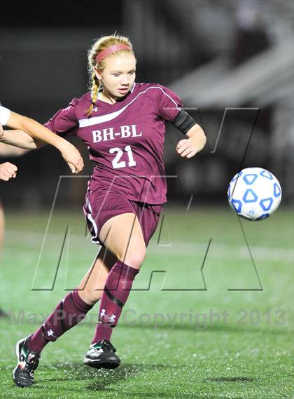 Thumbnail 3 in Garden City vs. Burnt Hills-Ballston Lake (NYSPHSAA Class A Semifinal) photogallery.
