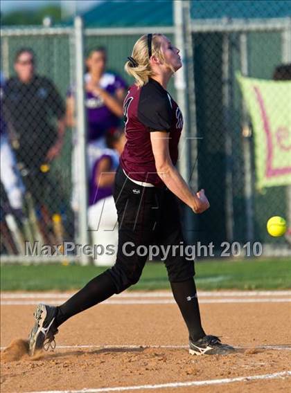 Thumbnail 3 in Angleton vs Magnolia (Texas 4A Region III Regional Final)  photogallery.