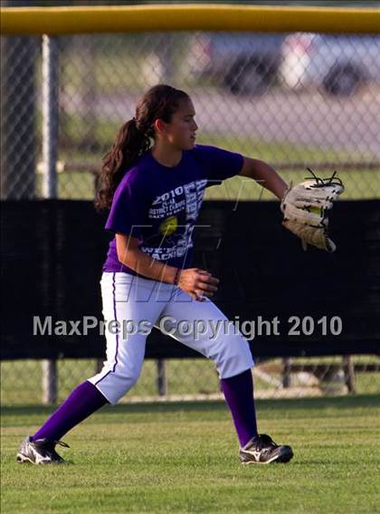Thumbnail 2 in Angleton vs Magnolia (Texas 4A Region III Regional Final)  photogallery.