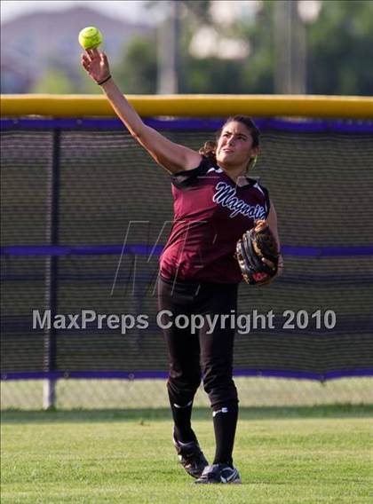 Thumbnail 2 in Angleton vs Magnolia (Texas 4A Region III Regional Final)  photogallery.