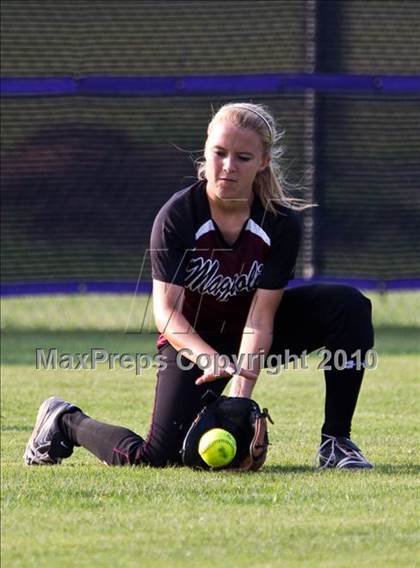 Thumbnail 1 in Angleton vs Magnolia (Texas 4A Region III Regional Final)  photogallery.