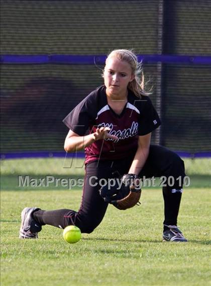 Thumbnail 3 in Angleton vs Magnolia (Texas 4A Region III Regional Final)  photogallery.