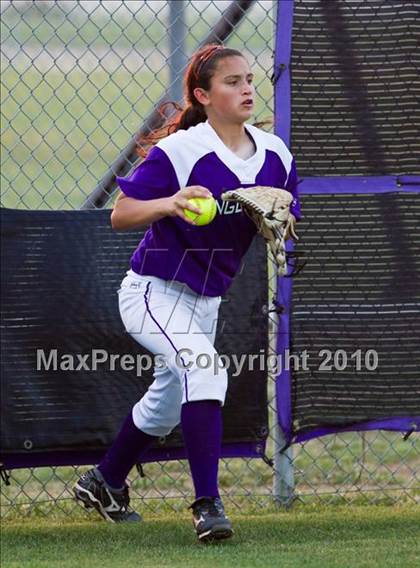 Thumbnail 3 in Angleton vs Magnolia (Texas 4A Region III Regional Final)  photogallery.