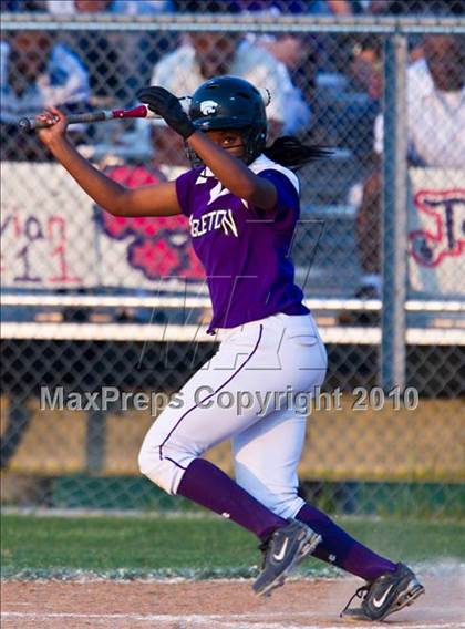 Thumbnail 1 in Angleton vs Magnolia (Texas 4A Region III Regional Final)  photogallery.