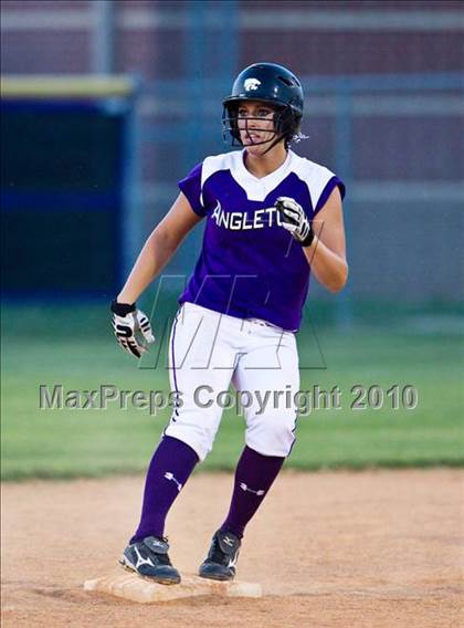 Thumbnail 2 in Angleton vs Magnolia (Texas 4A Region III Regional Final)  photogallery.