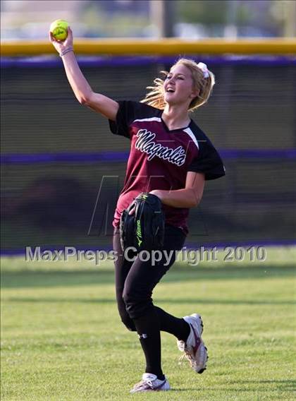 Thumbnail 3 in Angleton vs Magnolia (Texas 4A Region III Regional Final)  photogallery.