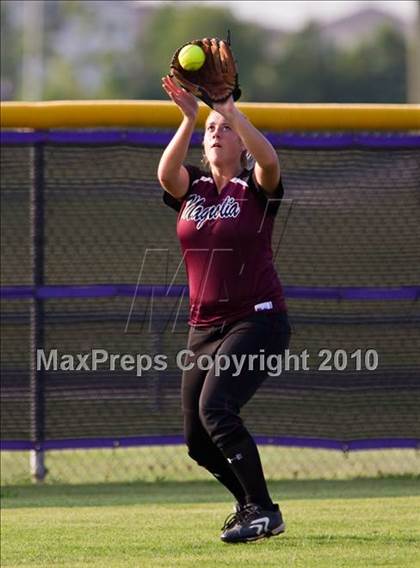Thumbnail 1 in Angleton vs Magnolia (Texas 4A Region III Regional Final)  photogallery.