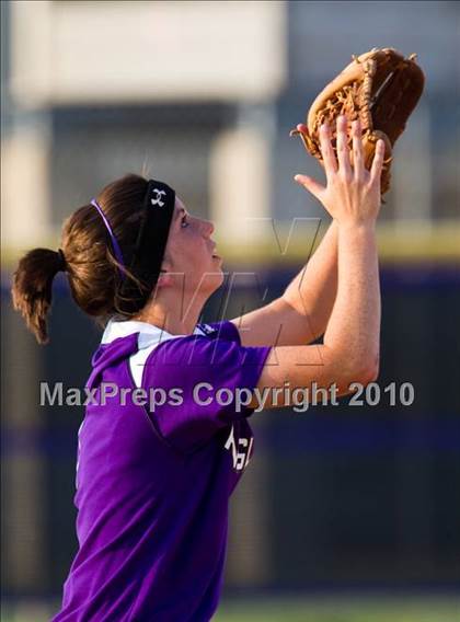 Thumbnail 1 in Angleton vs Magnolia (Texas 4A Region III Regional Final)  photogallery.