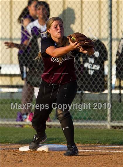 Thumbnail 2 in Angleton vs Magnolia (Texas 4A Region III Regional Final)  photogallery.