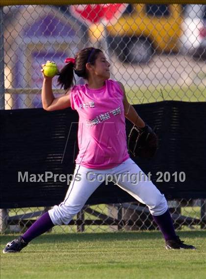 Thumbnail 1 in Angleton vs Magnolia (Texas 4A Region III Regional Final)  photogallery.