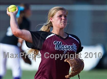 Thumbnail 3 in Angleton vs Magnolia (Texas 4A Region III Regional Final)  photogallery.