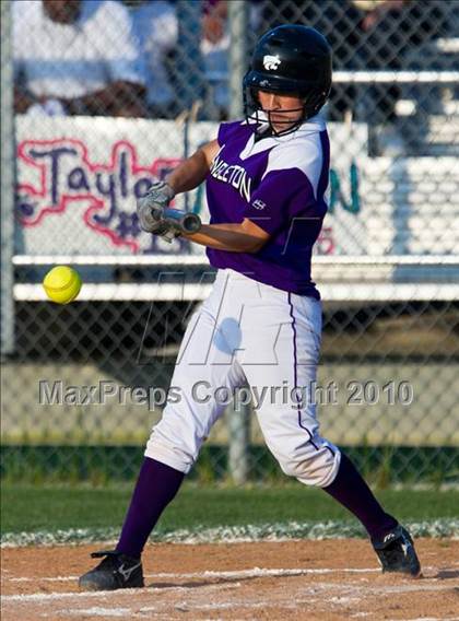 Thumbnail 2 in Angleton vs Magnolia (Texas 4A Region III Regional Final)  photogallery.