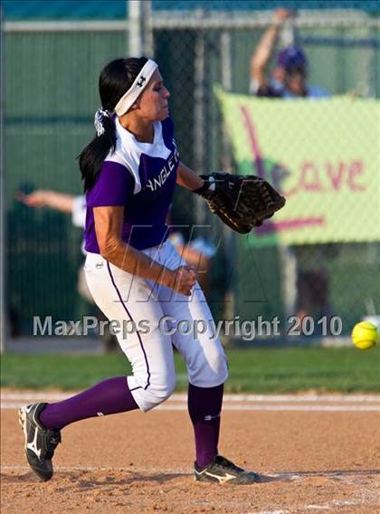 Thumbnail 2 in Angleton vs Magnolia (Texas 4A Region III Regional Final)  photogallery.
