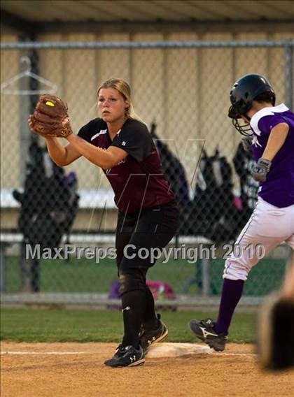 Thumbnail 2 in Angleton vs Magnolia (Texas 4A Region III Regional Final)  photogallery.