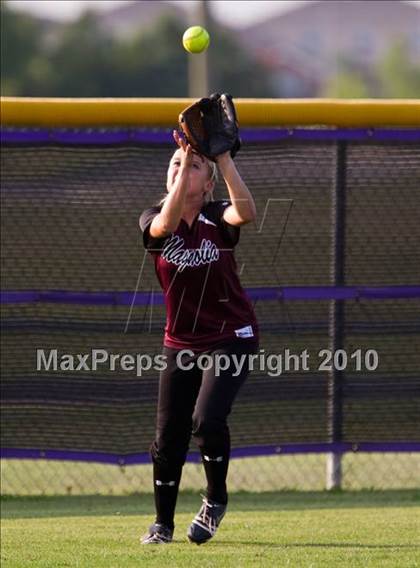 Thumbnail 1 in Angleton vs Magnolia (Texas 4A Region III Regional Final)  photogallery.