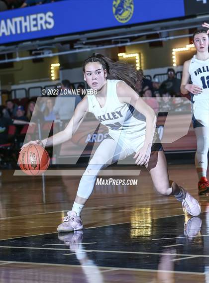 Thumbnail 3 in Putnam Valley vs Ardsley (Section 1 Class B Semifinal) photogallery.