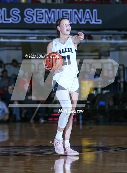 Thumbnail 2 in Putnam Valley vs Ardsley (Section 1 Class B Semifinal) photogallery.