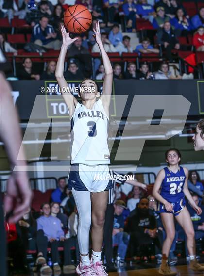 Thumbnail 3 in Putnam Valley vs Ardsley (Section 1 Class B Semifinal) photogallery.