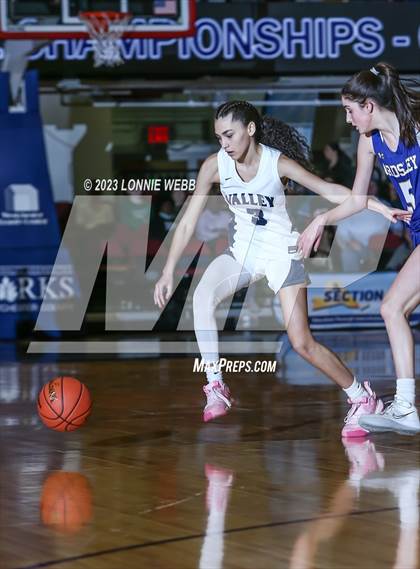 Thumbnail 3 in Putnam Valley vs Ardsley (Section 1 Class B Semifinal) photogallery.