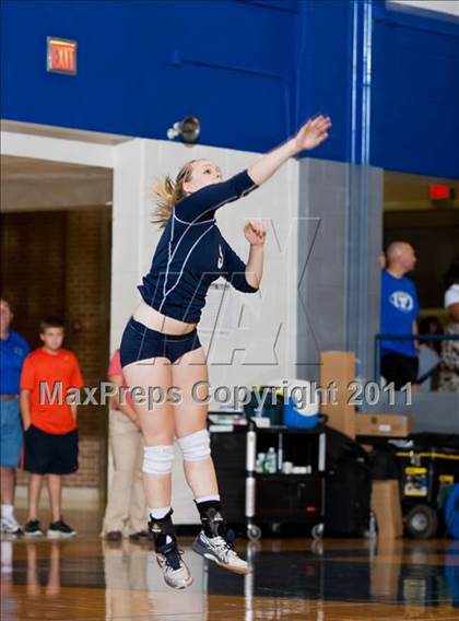 Thumbnail 2 in Nimitz @ Turner [R. L.] photogallery.