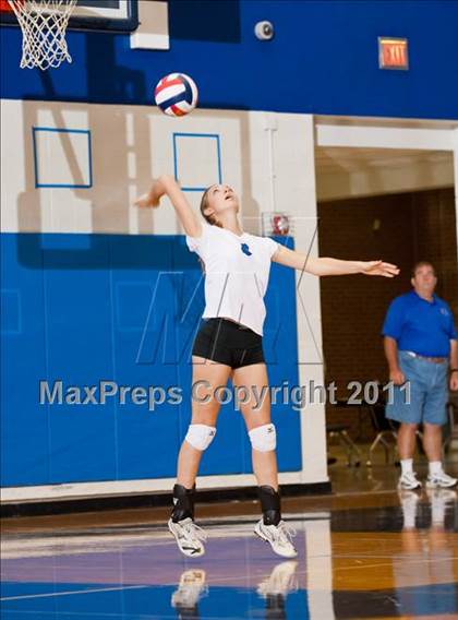 Thumbnail 3 in Nimitz @ Turner [R. L.] photogallery.