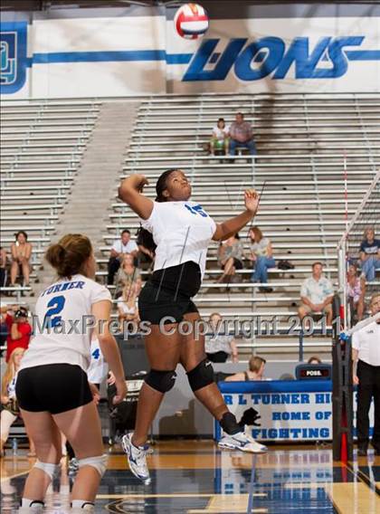 Thumbnail 3 in Nimitz @ Turner [R. L.] photogallery.