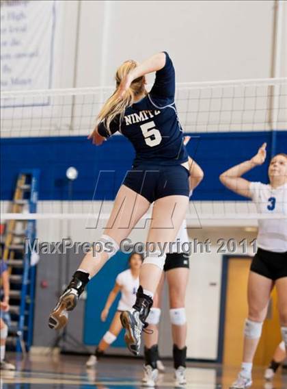 Thumbnail 2 in Nimitz @ Turner [R. L.] photogallery.