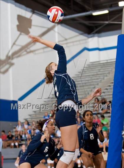 Thumbnail 2 in Nimitz @ Turner [R. L.] photogallery.